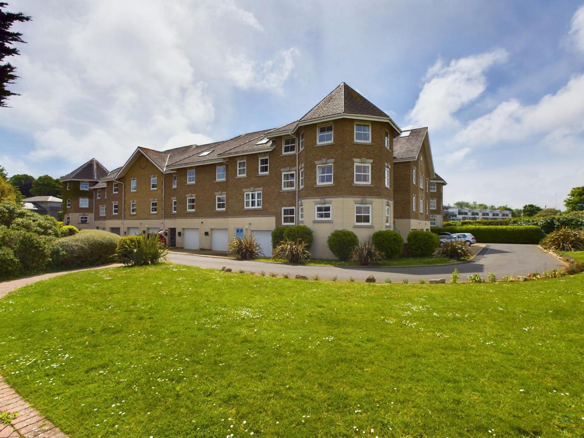 12A Solent Landing Direct Beach Access Bembridge Exterior photo